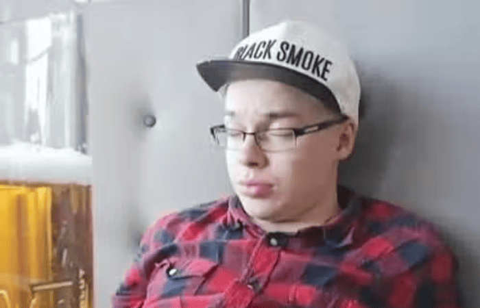 Arttu Pulkkinen hypännyt parvekkeelta?